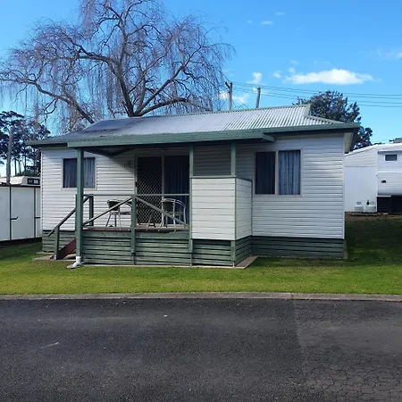 Pleasurelea Tourist Resort & Caravan Park-2